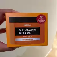 KUNDAL - Macadamia & sugar - Body scrub white musk