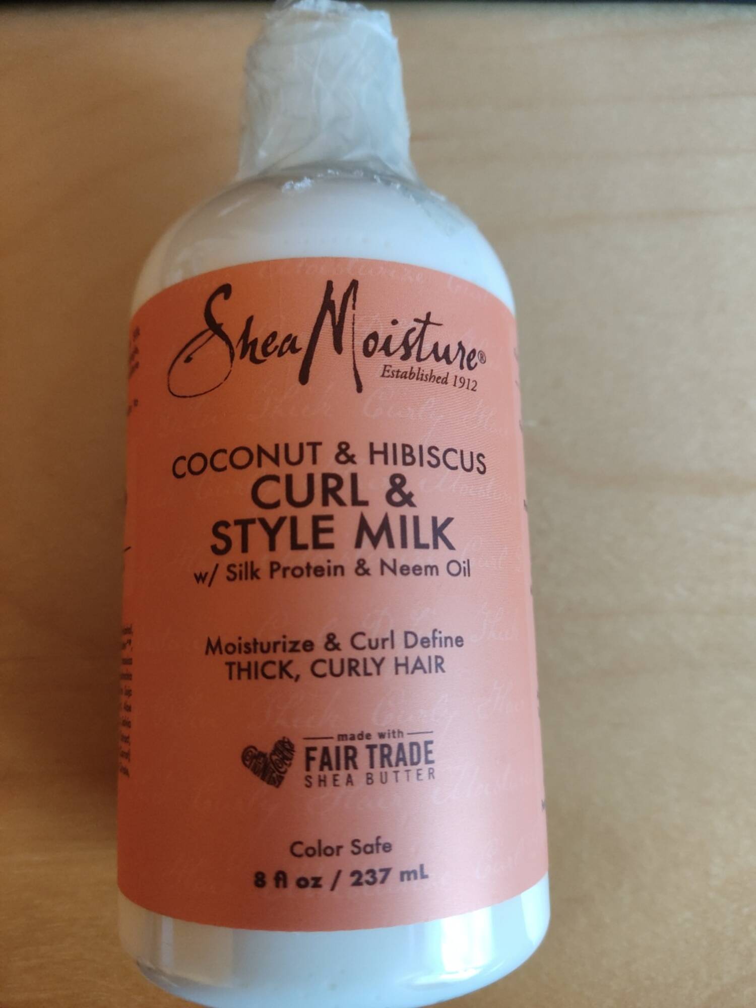 SHEA MOISTURE - Coconut & hibiscus curl & style milk