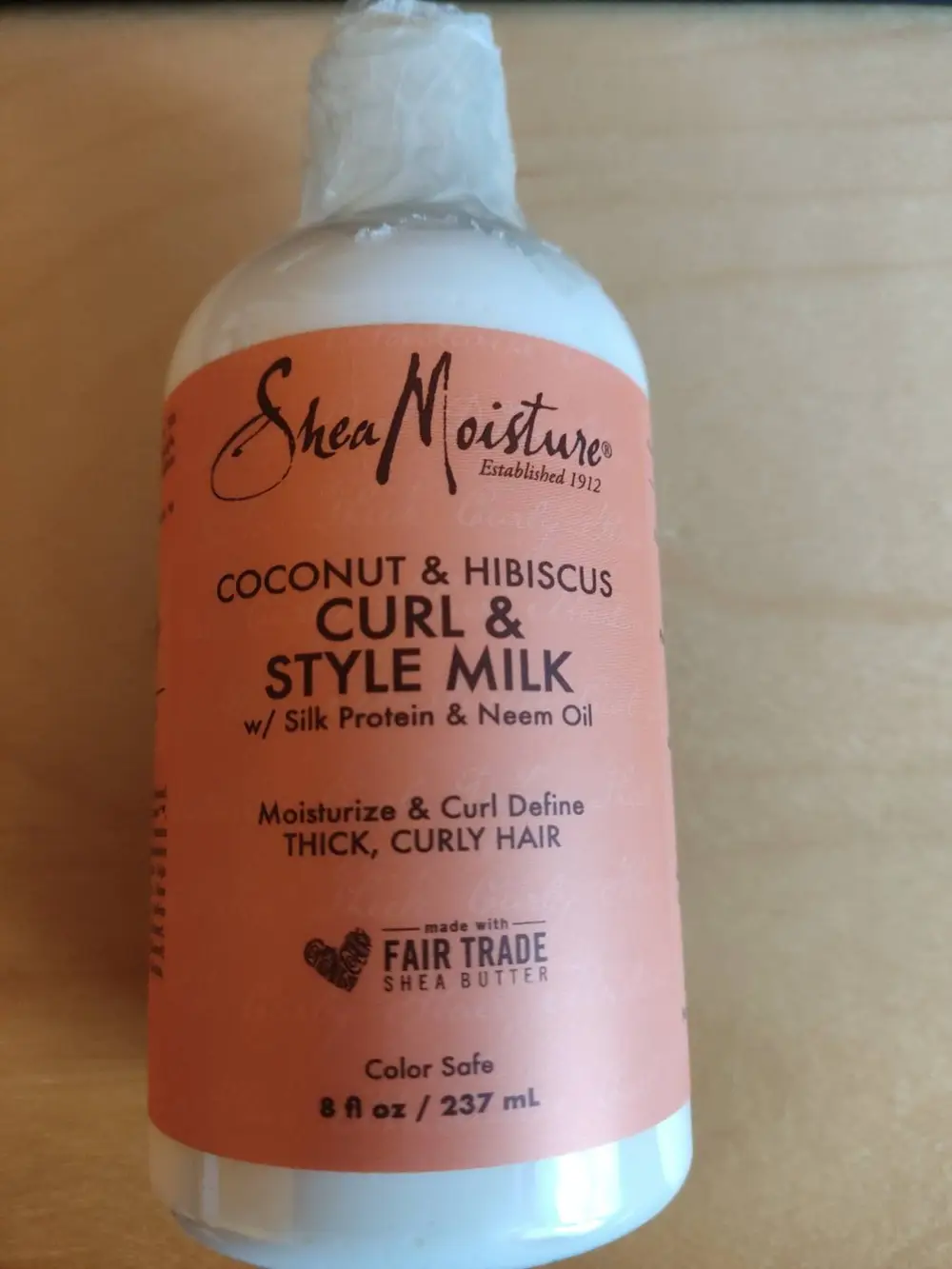 SHEA MOISTURE - Coconut & hibiscus curl & style milk