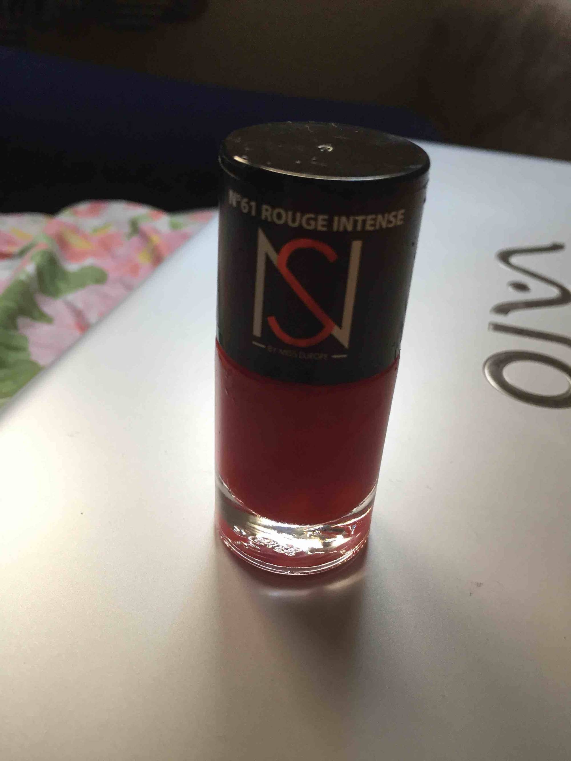 NS BY MISS EUROPE - N°61 rouge intense - Vernis à ongles