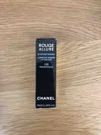 CHANEL - Rouge allure - Le rouge intense 135 Énigmatique