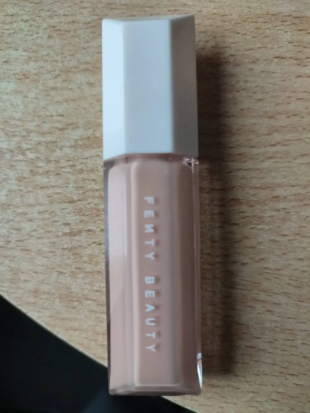 FENTY BEAUTY - We're even - Hydrating longwear concealer