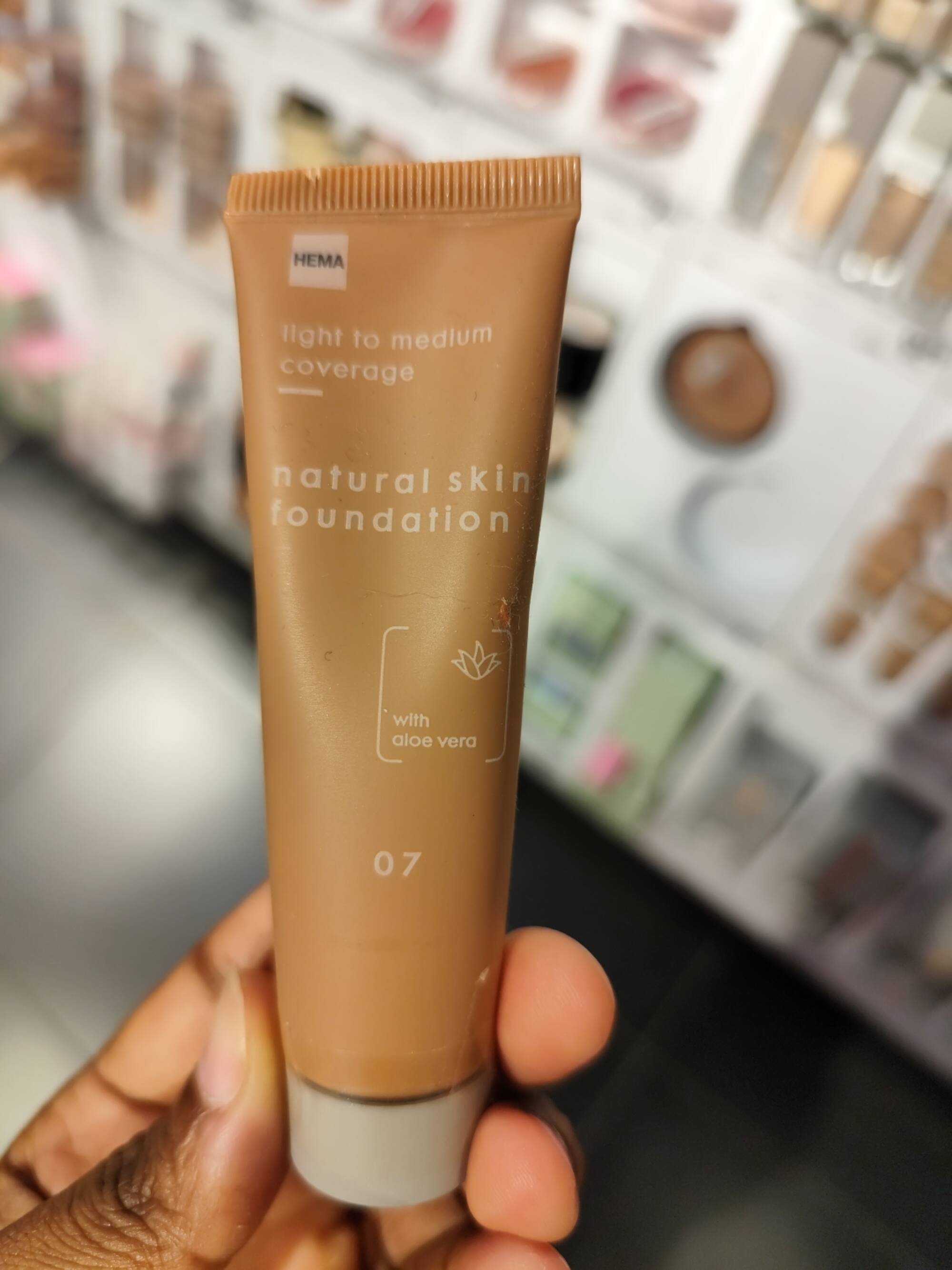 HEMA - Natural skin foundation 07