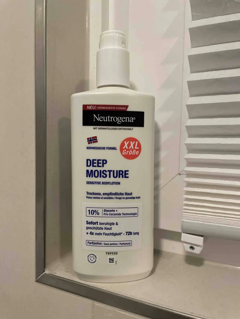 NEUTROGENA - Deep moisture - Sensitive bodylotion