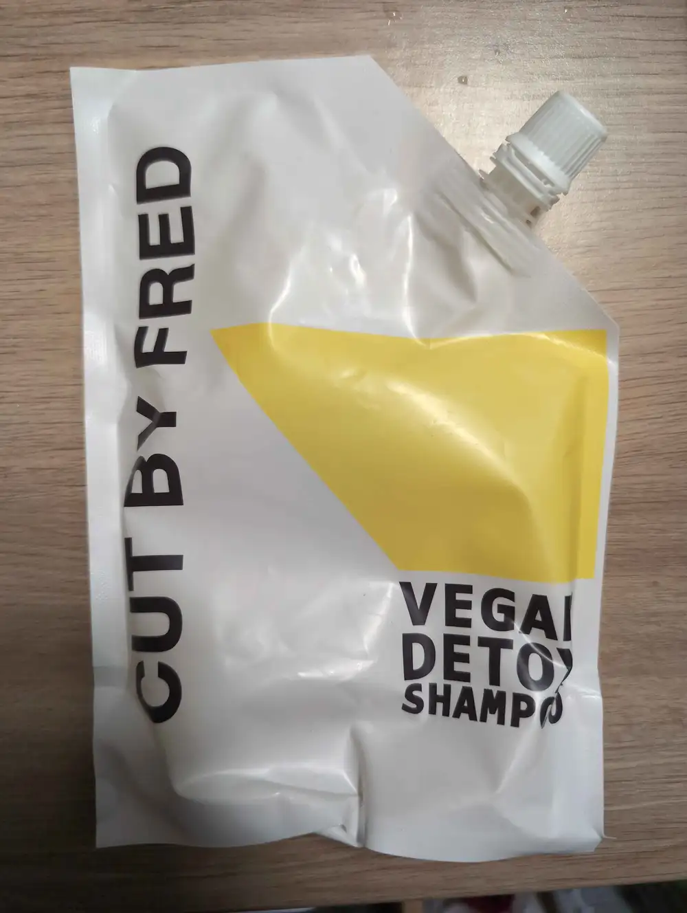 CUT BY FRED - Vegan detox shampoo