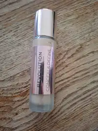 REVOLUTION - Conceal & define - Fond de teint couvrance totale
