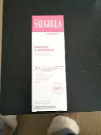 SAUGELLA - Apaisant & hydratant - Lavant quotidien pour l'hygiène intime