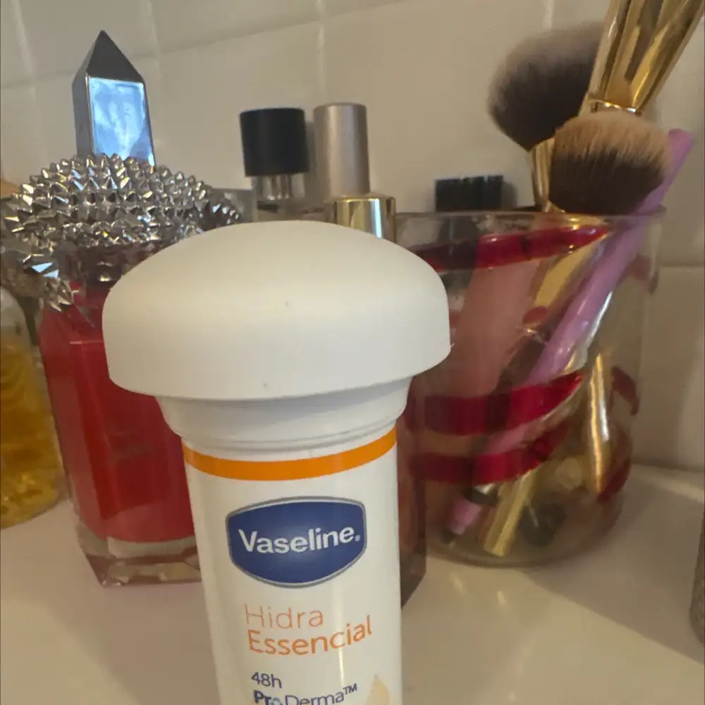 VASELINE - Hidra essencial 48h pro derma - Deodorant