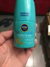 NIVEA - Sun Kids - Protect & Play Roll-on coloré 50+ très haute