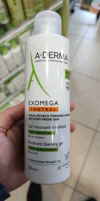 A-DERMA - Exomega control - Gel moussant émollient anti-grattage
