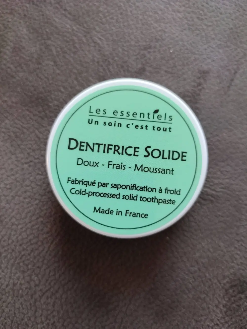 LES ESSENTIELS - Dentifrice solide doux, frais, moussant