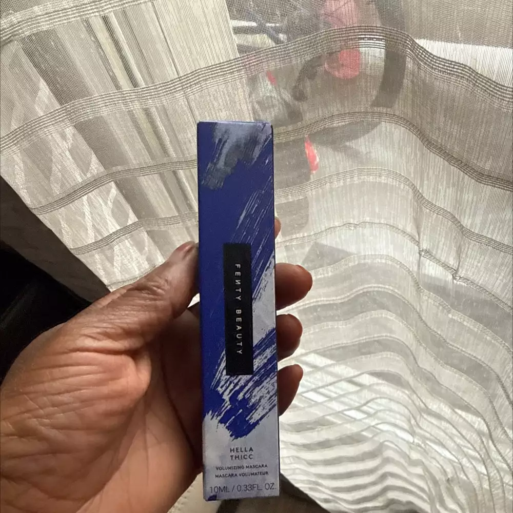 FENTY BEAUTY - Hella thicc - Mascara volumateur