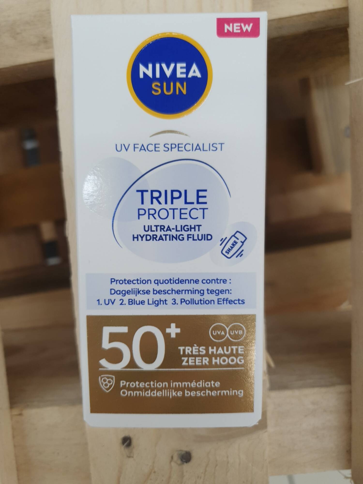 NIVEA SUN - UV face specialist - Triple protect ultra-light hydrating fluid 50+
