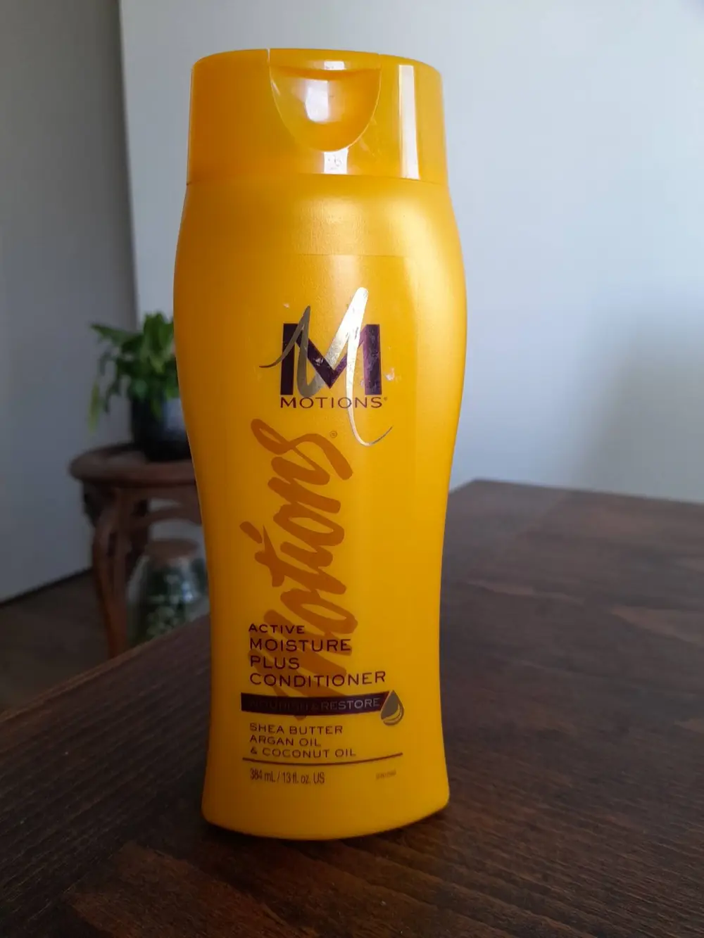 MOTIONS - Active moisture plus conditioner