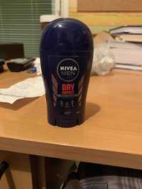 NIVEA MEN - Men dry impact - Anti-transpirant 48h