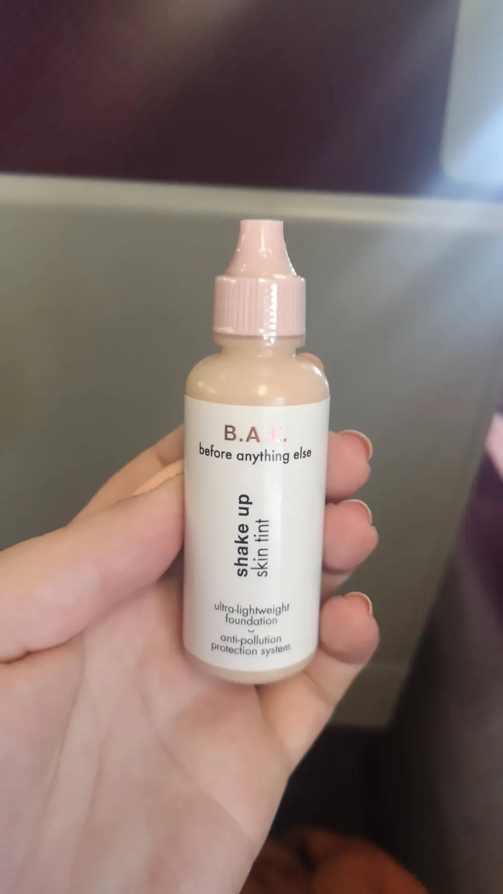 HEMA - B.A.E. Shake up - Ultra-lightweight foundation