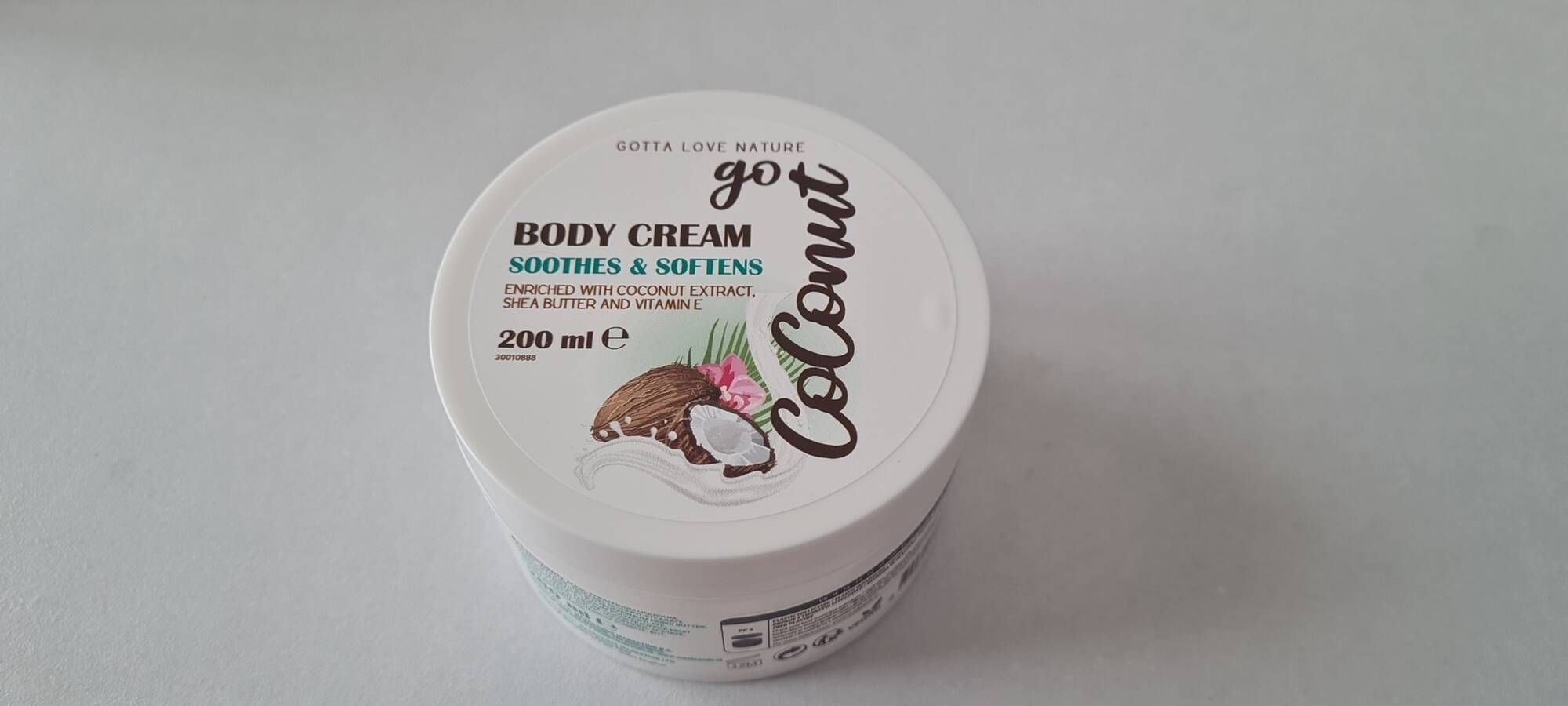 GOTTA LOVE NATURE - Go coconut  - Body cream soothes & softens