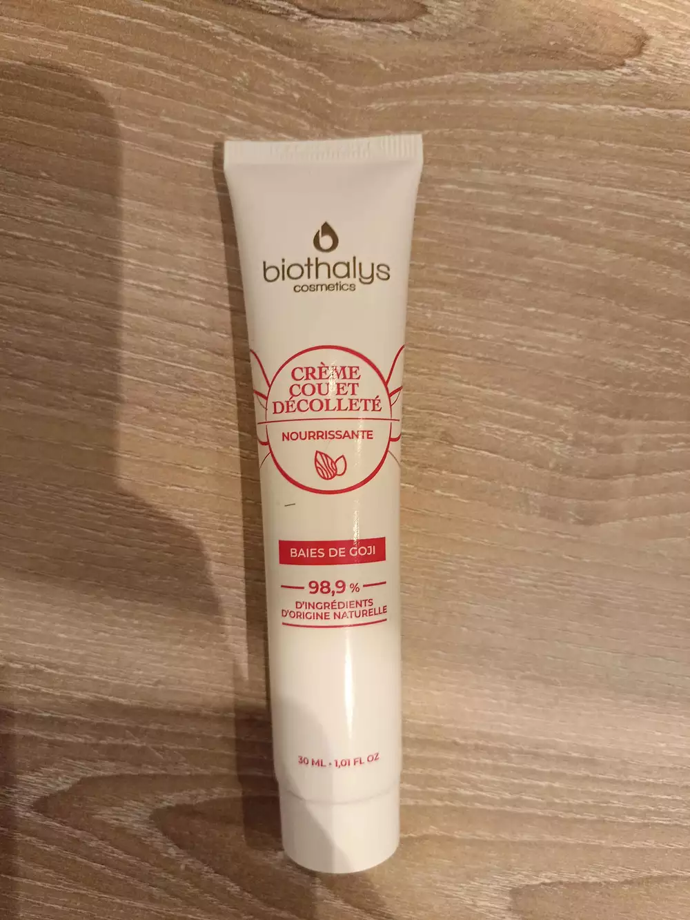 BIOTHALYS COSMETICS - Baies de goji - Crème cou et décolleté nourrissante