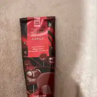 BATH & BODY WORKS - Winter candy apple - Ultimate hydration body cream