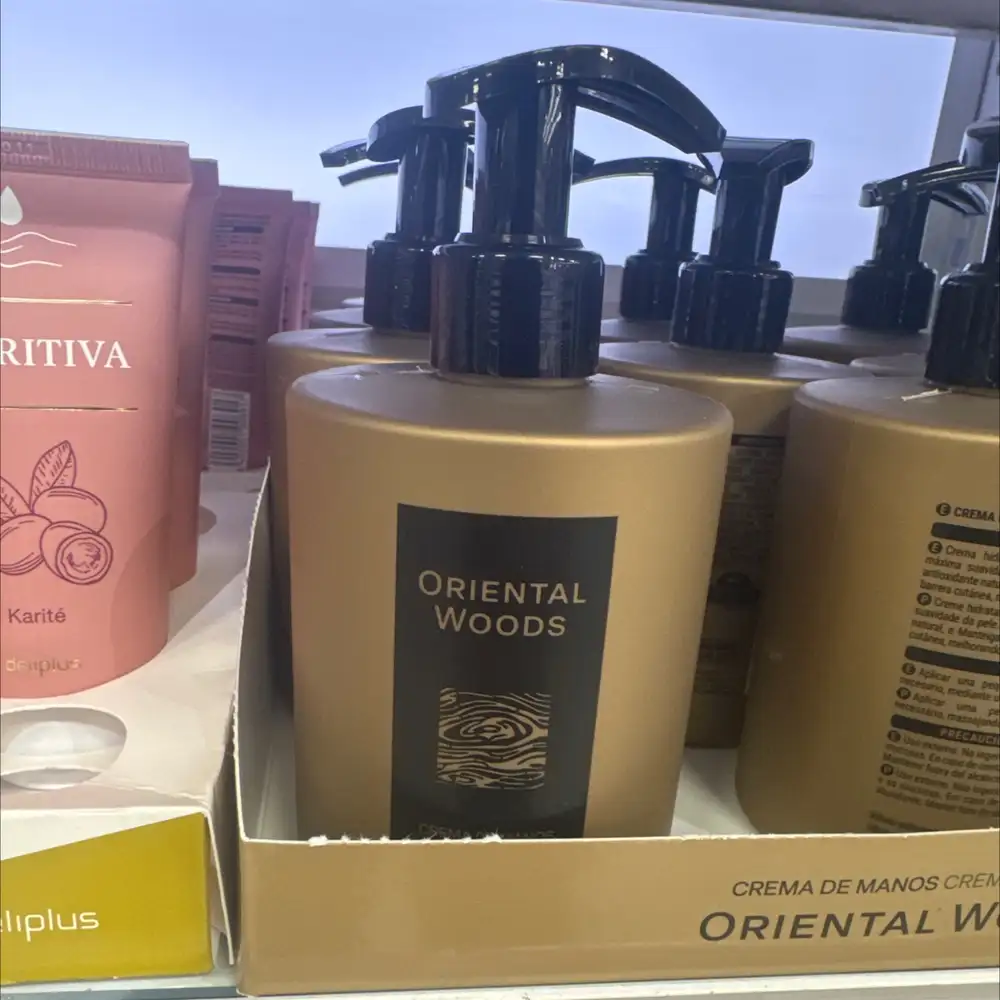 DELIPLUS - Oriental woods - Cream de manos 