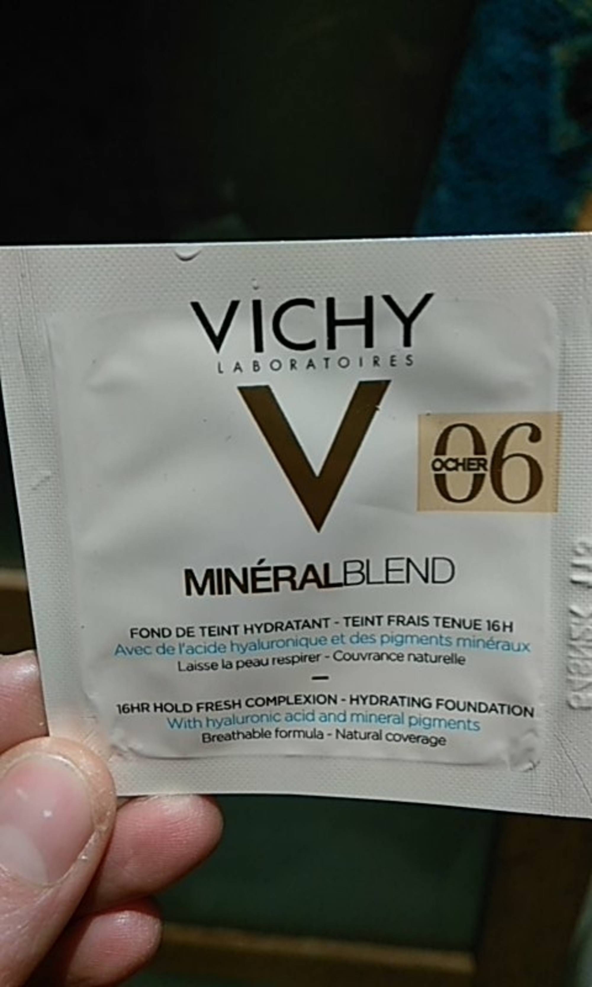 VICHY - Minéral blend - Fond de teint hydratant 06