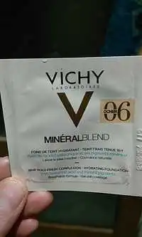 VICHY - Minéral blend - Fond de teint hydratant 06