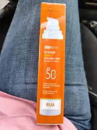 RUA - UV expert vitamin c - Sunscreen cream SPF50