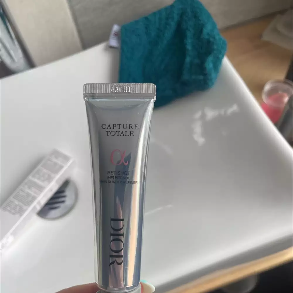 DIOR - Capture totale retishot - Skin quality refiner
