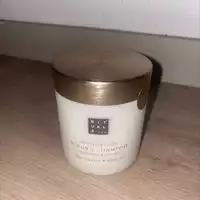 RITUALS - Scrub & shampoo