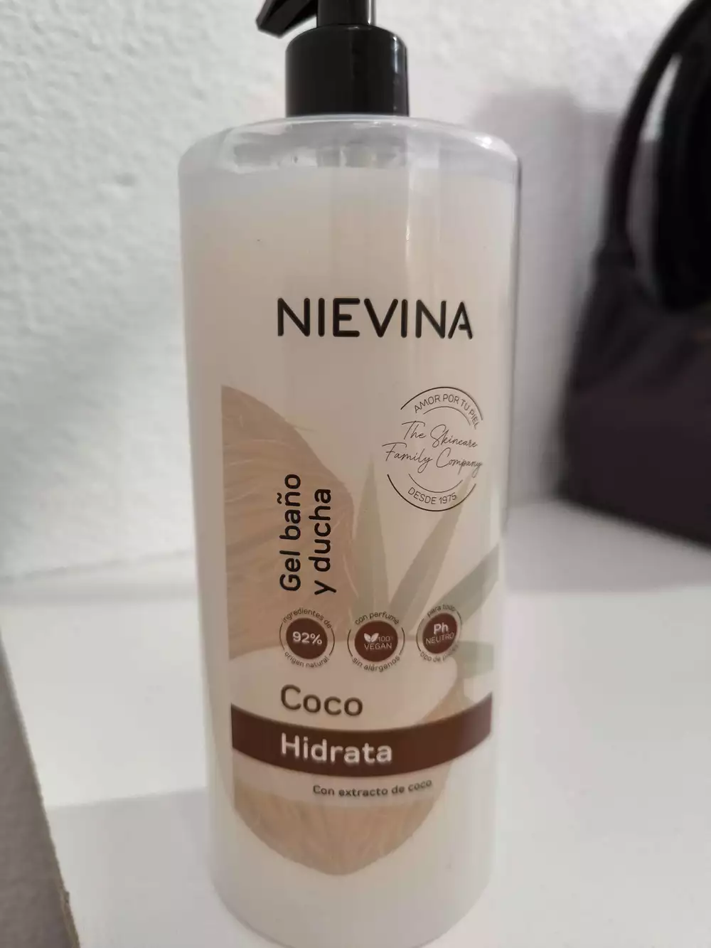 NIEVINA - Hidrata - Gel baño y ducha coco