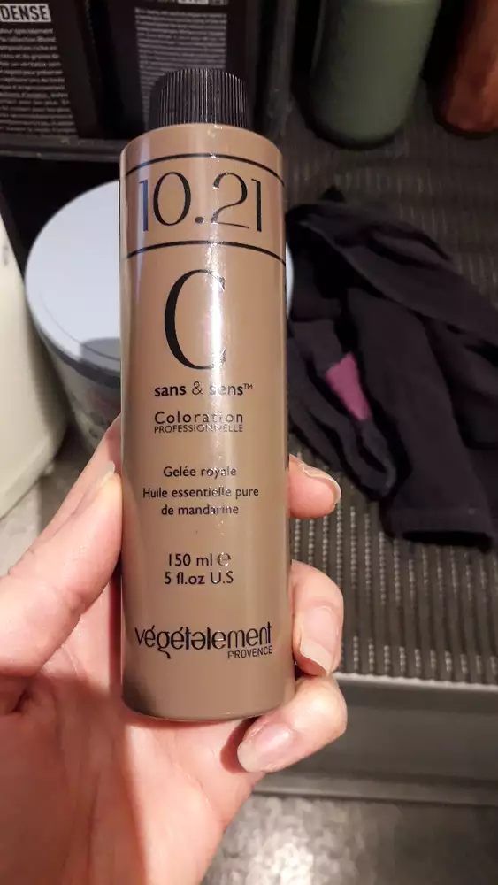 VEGETALEMENT PROVENCE - 10.21 coloration professionelle sans & sens