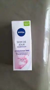 NIVEA - Soin de jour nourrissant hydratation 24h FPS15