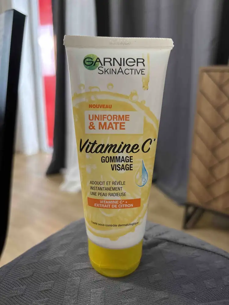 GARNIER - Skinactive - Gommage visage vitamine C