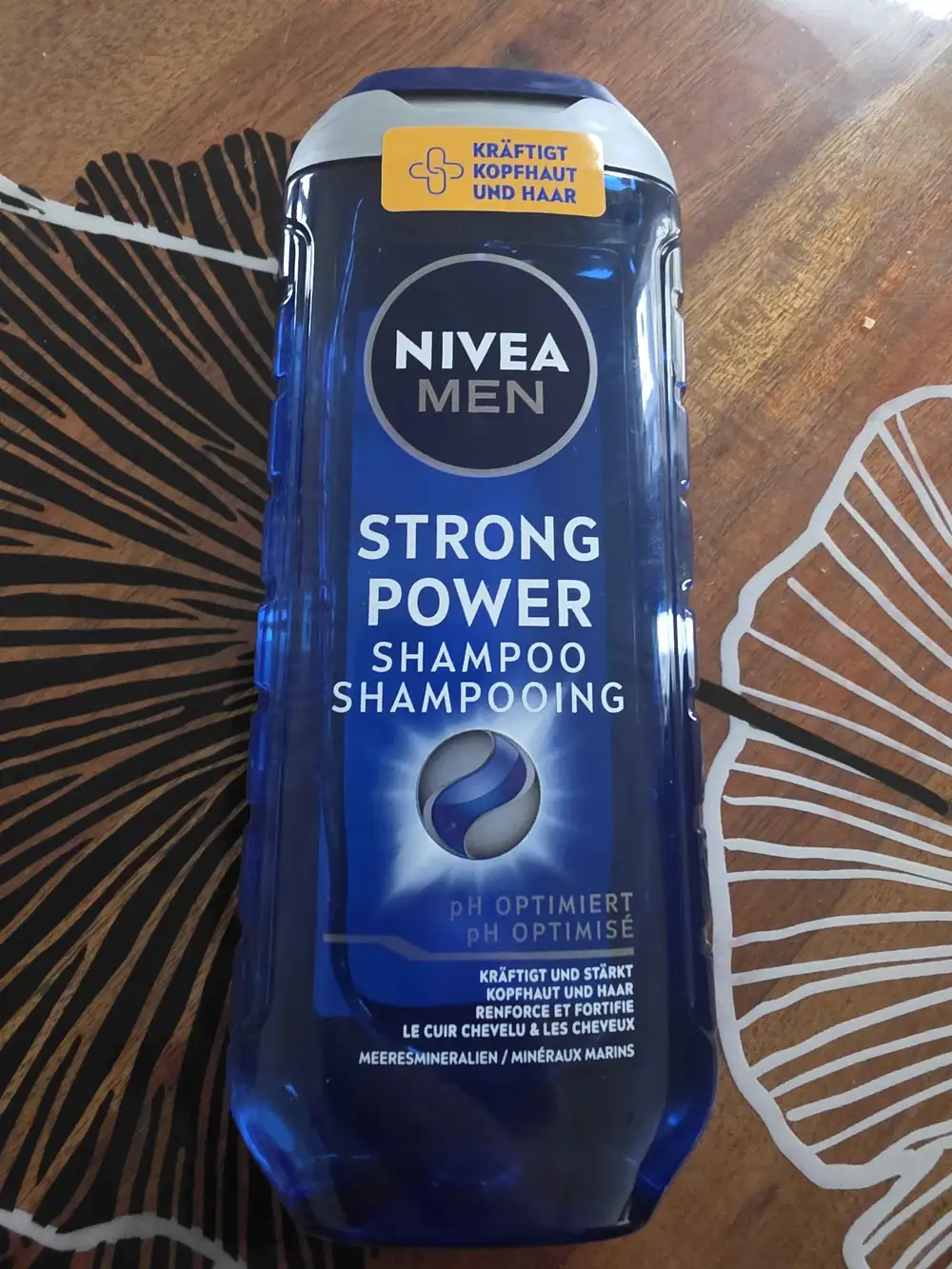 NIVEA MEN - Strong power - Shampooing