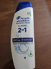 HEAD & SHOULDERS - Shampooing antipelliculaire + soin classic 2in1