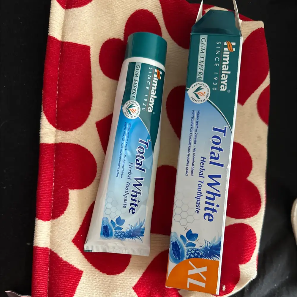 HIMALAYA - Total white - Herbal toothpaste