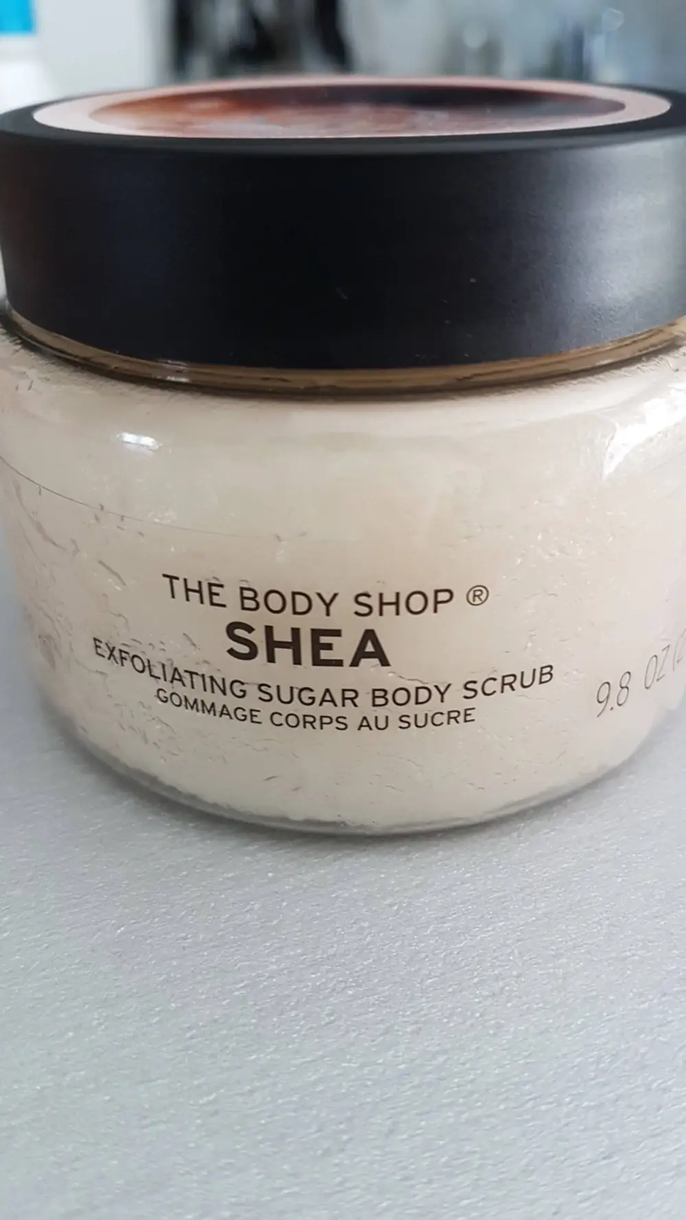 THE BODY SHOP - Shea - Gommage corps au sucre