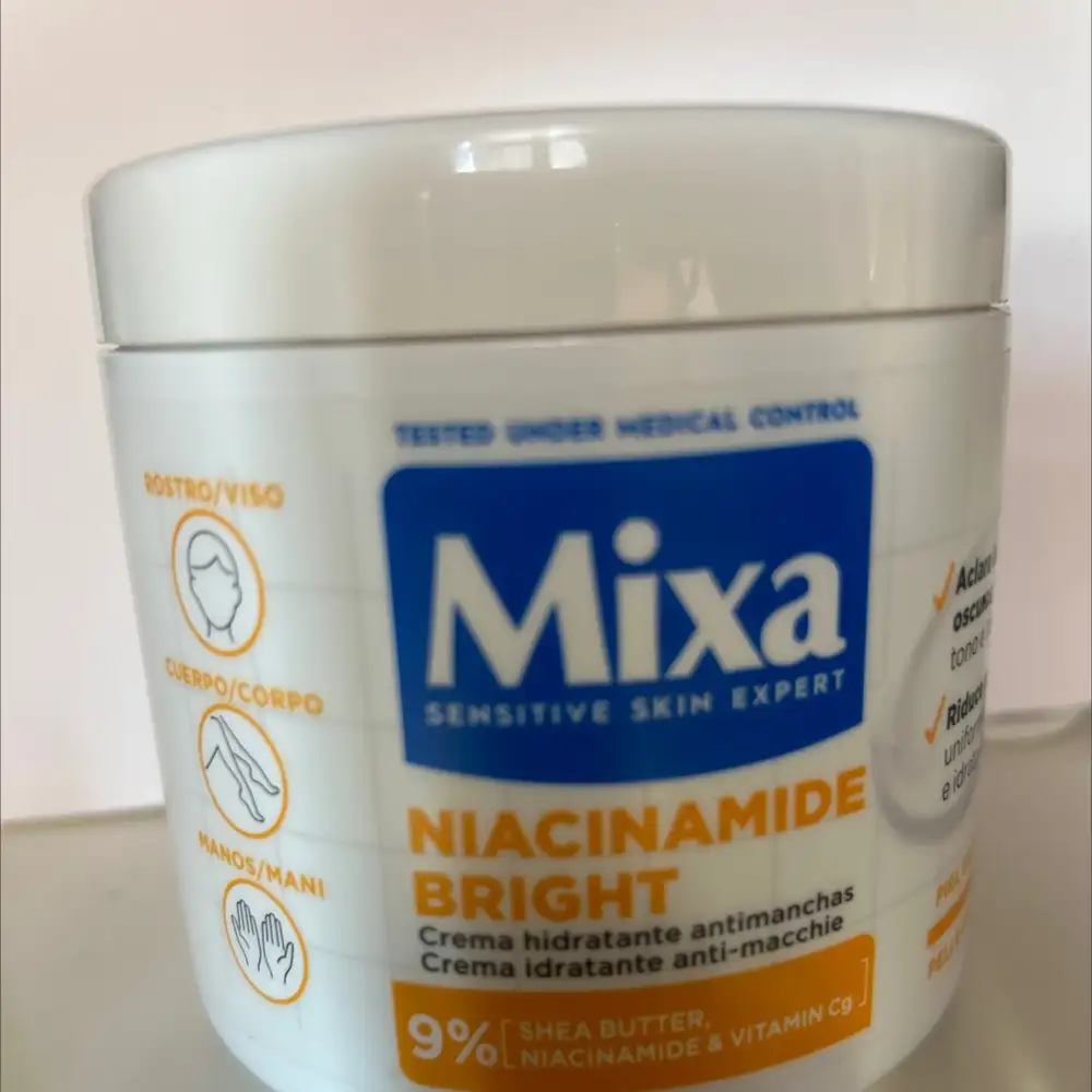 MIXA - Niacinamide bright - Crema hidratante antimanchas