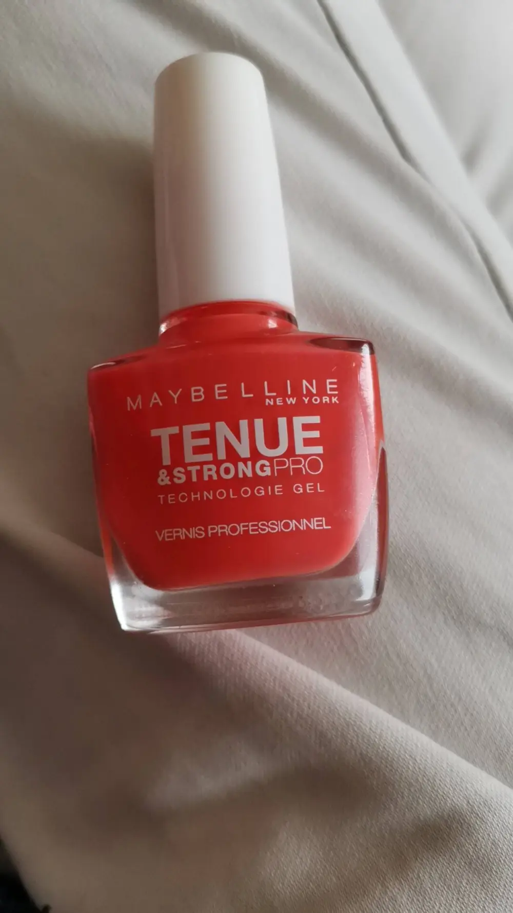 MAYBELLINE - Tenue & strong pro - Vernis professionnel