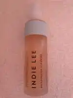 INDIE LEE - Brightening cleanser