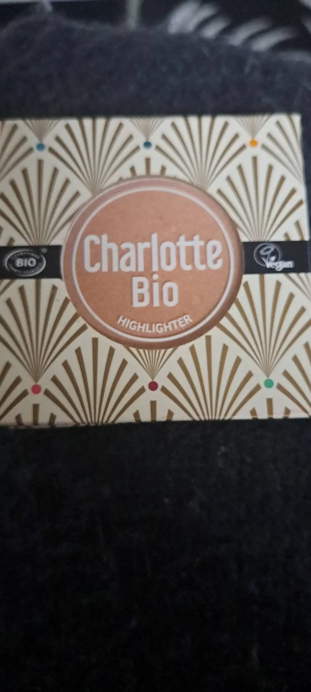 CHARLOTTE BIO - Highlighter