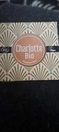 CHARLOTTE BIO - Highlighter
