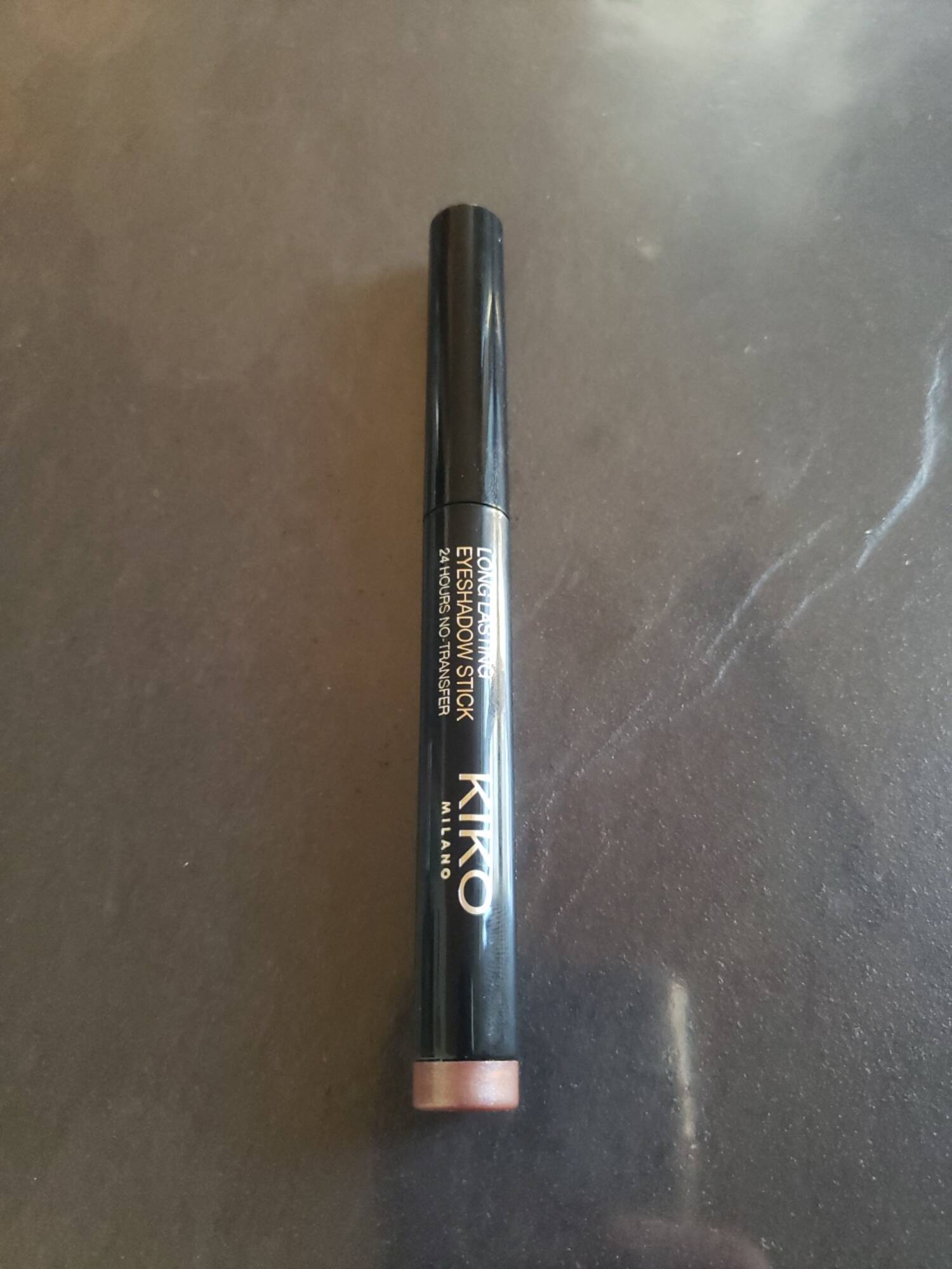 KIKO - Long listing eyeshadow stick