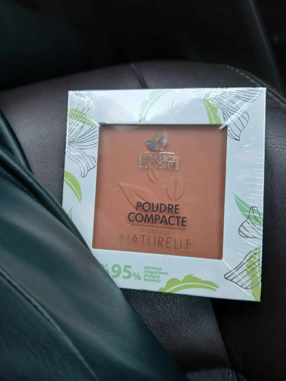 RESSOURCE DU MONDE - Poudre compacte d'origine naturelle 