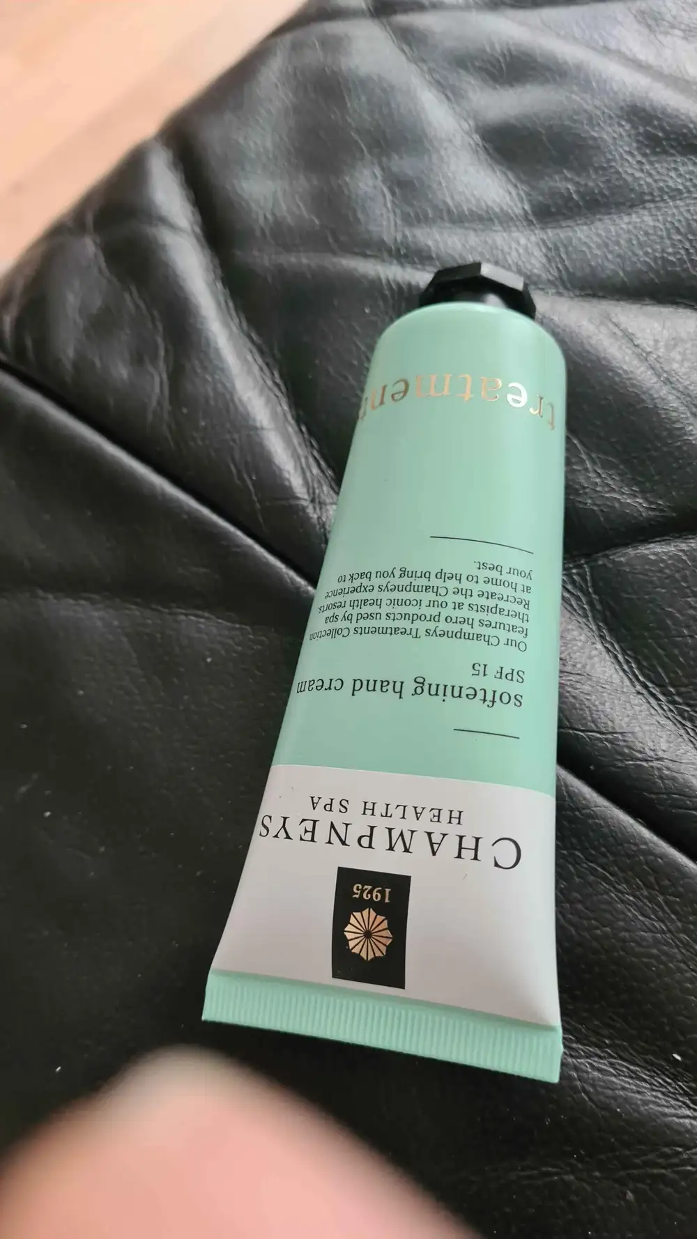 CHAMPNEYS - Softening hand cream SPF 15