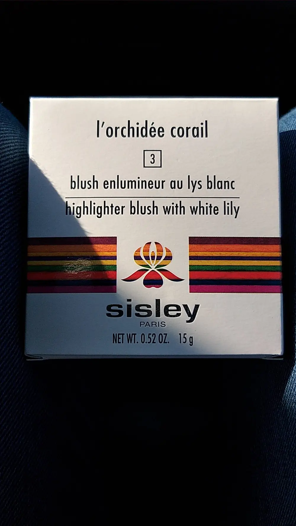 SISLEY - L'orchidée corail - Bush enlumineur au lys blanc