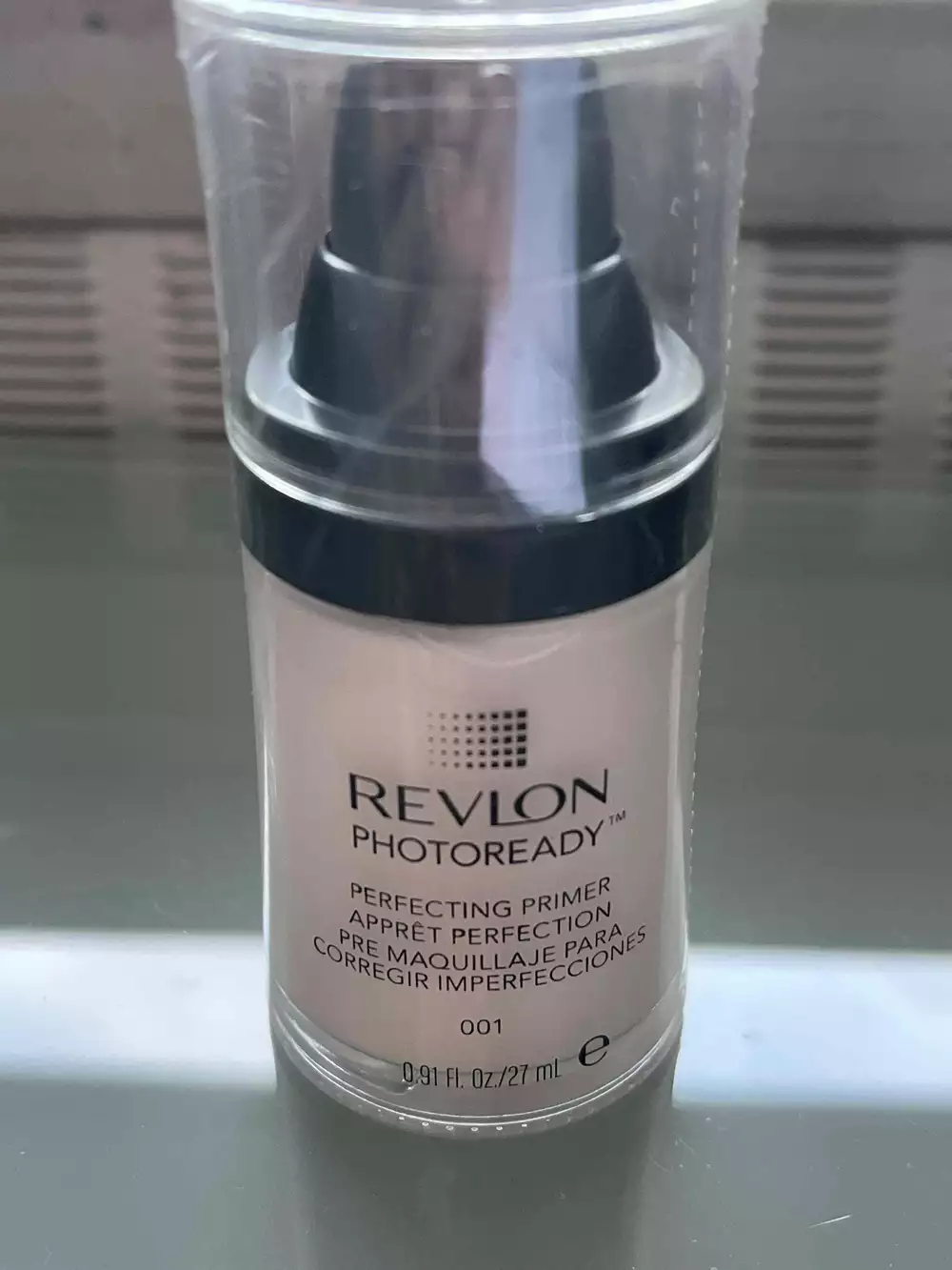 REVLON - Photoready - Perfecting primer