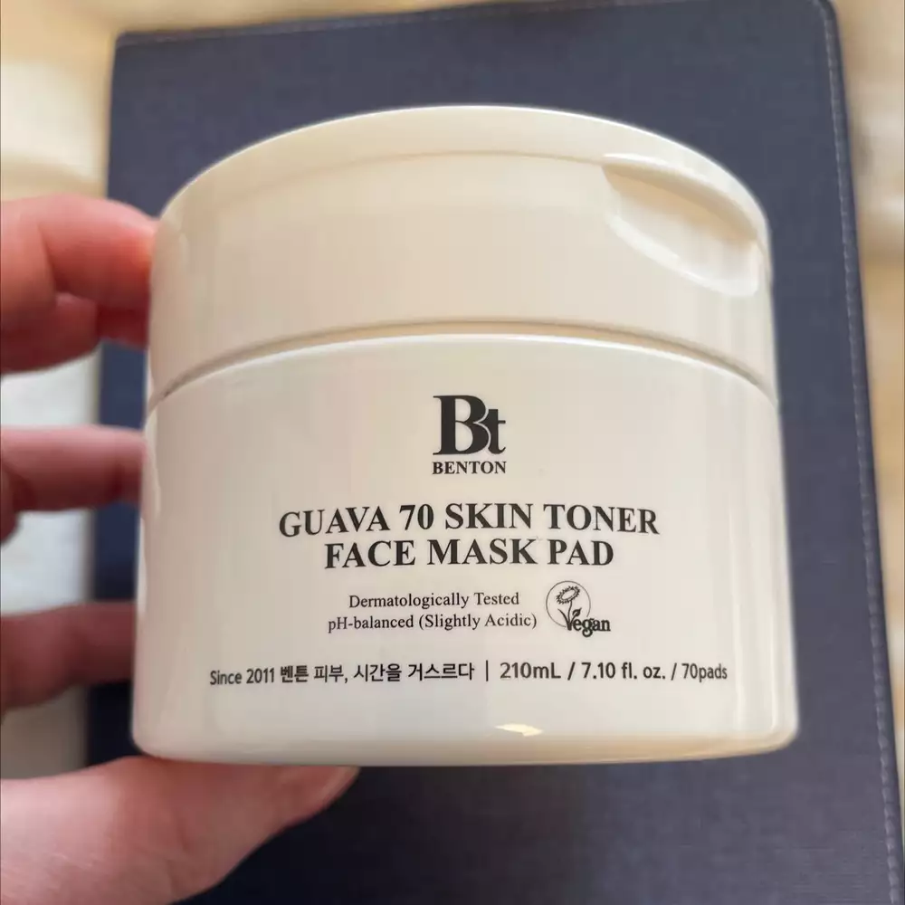 BENTON - Guava 70 skin toner - Face mask pad