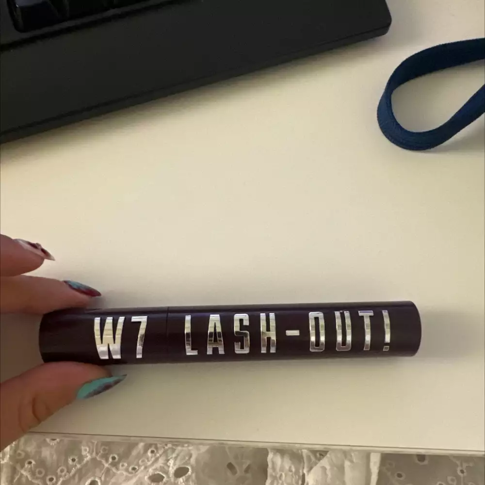 W7 - Lash-out - Mascara