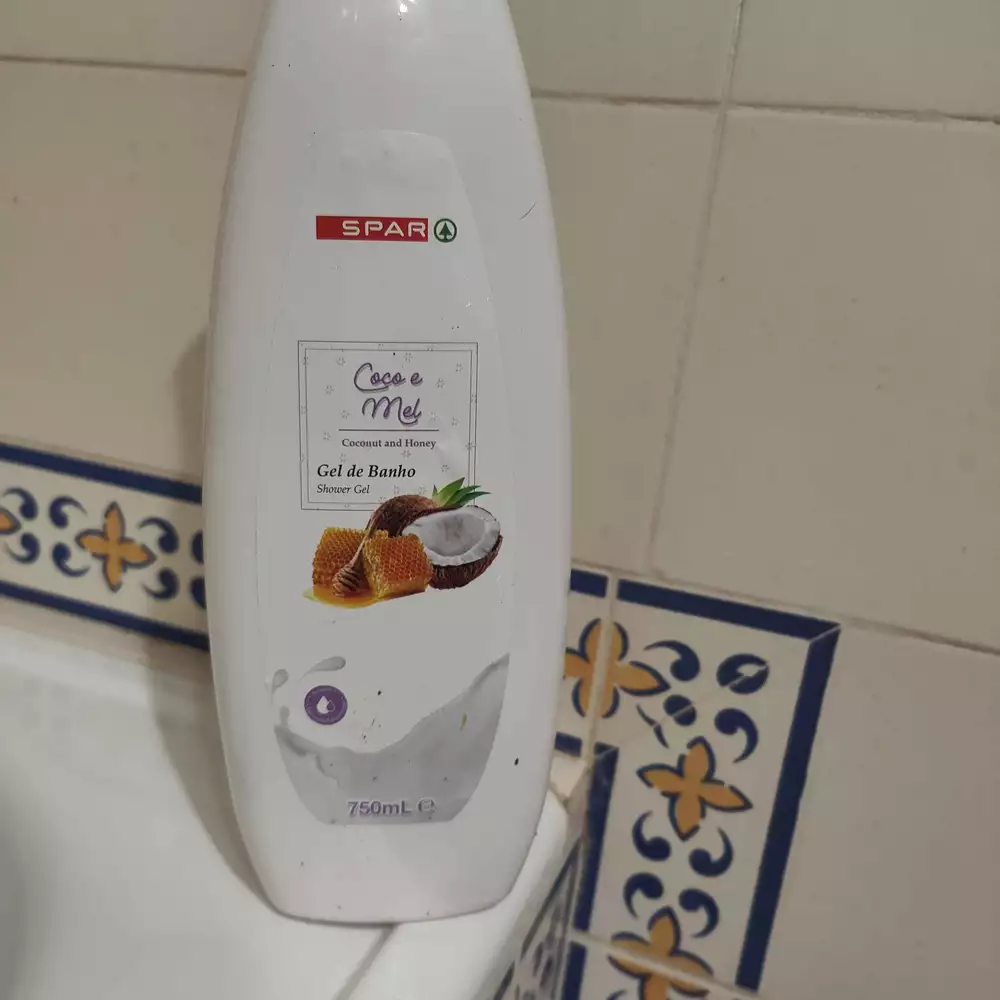 SPAR - Shower gel with coconut and honey